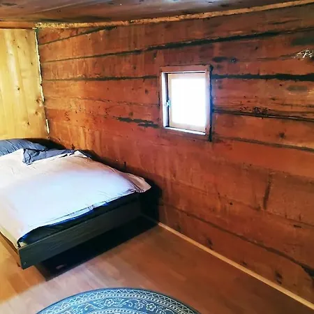 Chalet Charmantes Im Dorf Mulegns